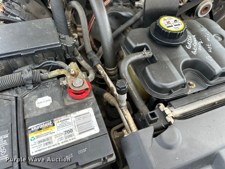 image for item NR9989 2008 Ford Crown Victoria  