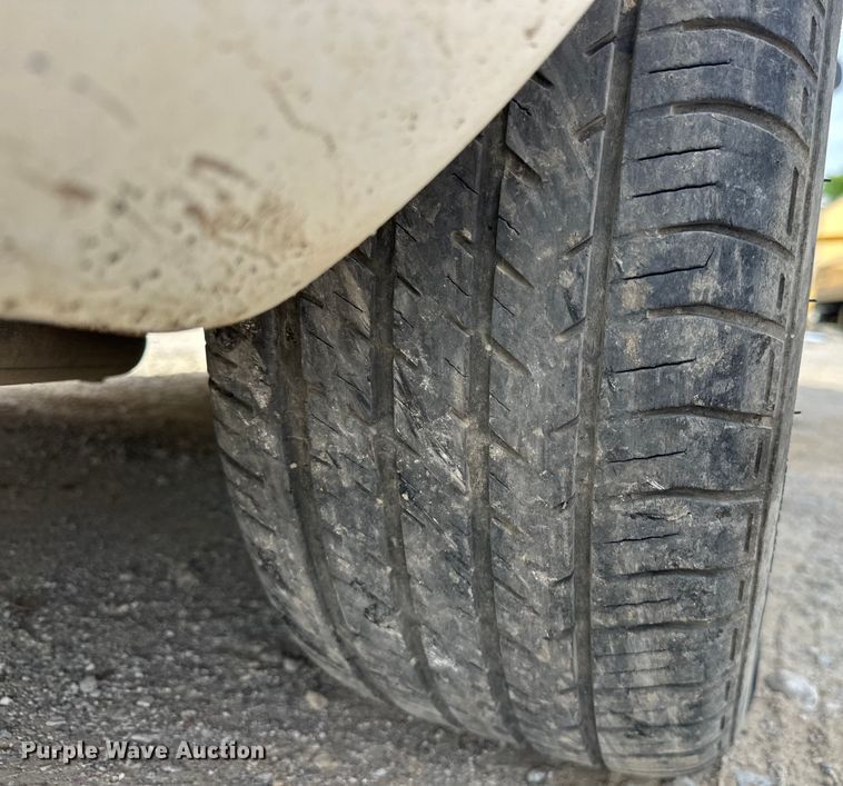 image for item NR9989 2008 Ford Crown Victoria  