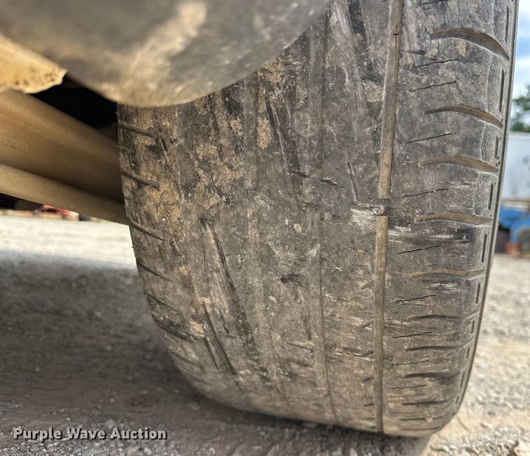 image for item NR9989 2008 Ford Crown Victoria  