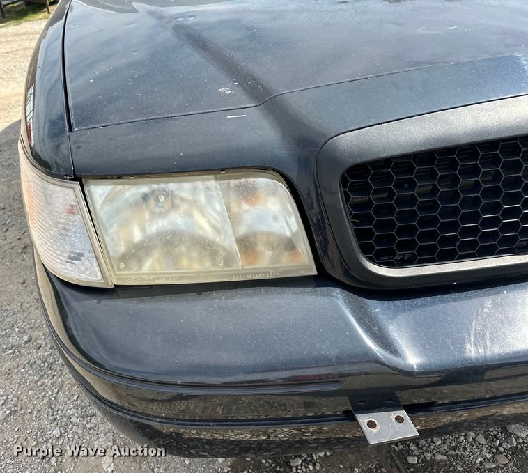 image for item NR9990 2007 Ford Crown Victoria  