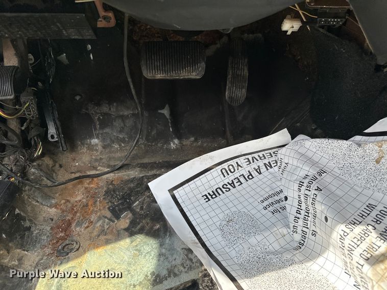 image for item NR9990 2007 Ford Crown Victoria  