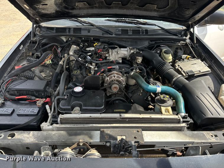 image for item NR9990 2007 Ford Crown Victoria  