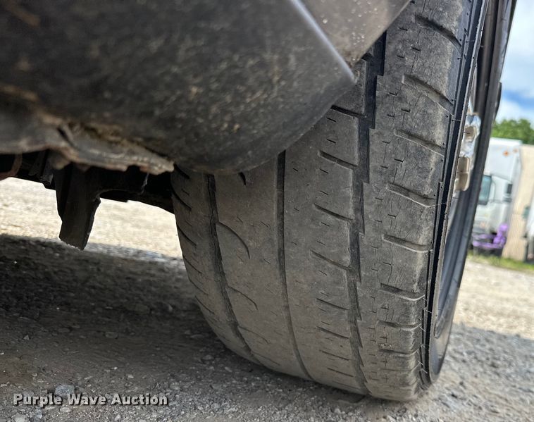 image for item NR9990 2007 Ford Crown Victoria  