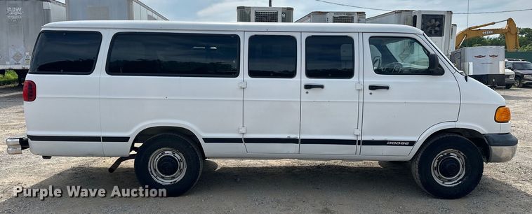 image for item NR9992 2002 Dodge  Ram Wagon B3500 van