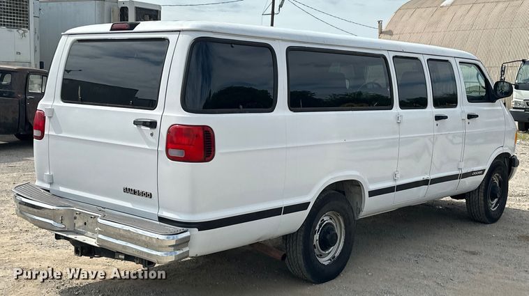 image for item NR9992 2002 Dodge  Ram Wagon B3500 van
