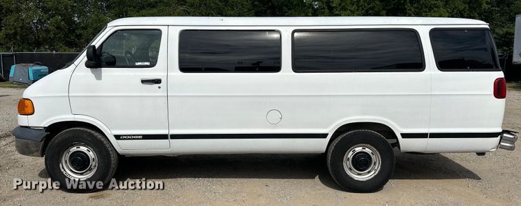 image for item NR9992 2002 Dodge  Ram Wagon B3500 van