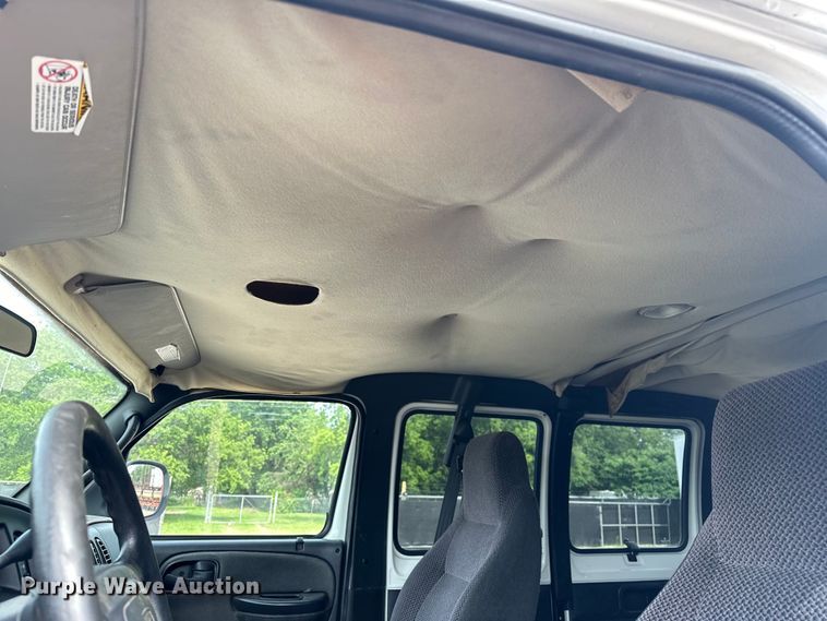 image for item NR9992 2002 Dodge  Ram Wagon B3500 van