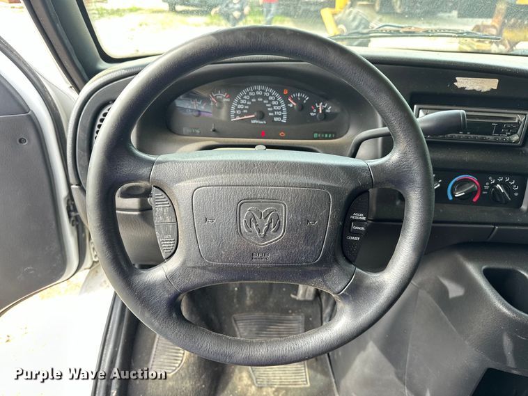 image for item NR9992 2002 Dodge  Ram Wagon B3500 van