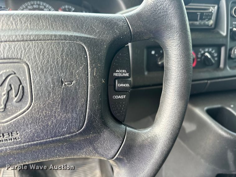 image for item NR9992 2002 Dodge  Ram Wagon B3500 van