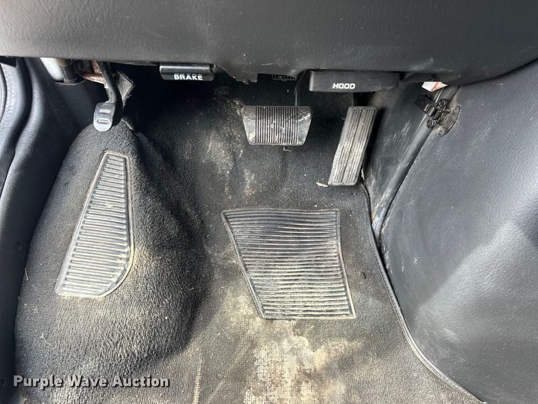 image for item NR9992 2002 Dodge  Ram Wagon B3500 van