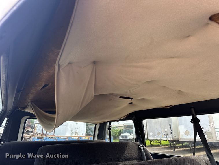 image for item NR9992 2002 Dodge  Ram Wagon B3500 van