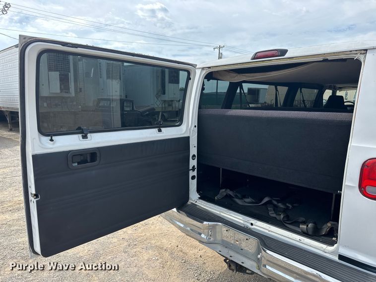 image for item NR9992 2002 Dodge  Ram Wagon B3500 van