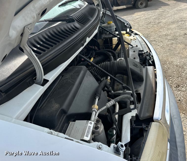 image for item NR9992 2002 Dodge  Ram Wagon B3500 van