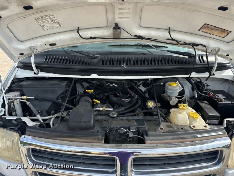 image for item NR9992 2002 Dodge  Ram Wagon B3500 van