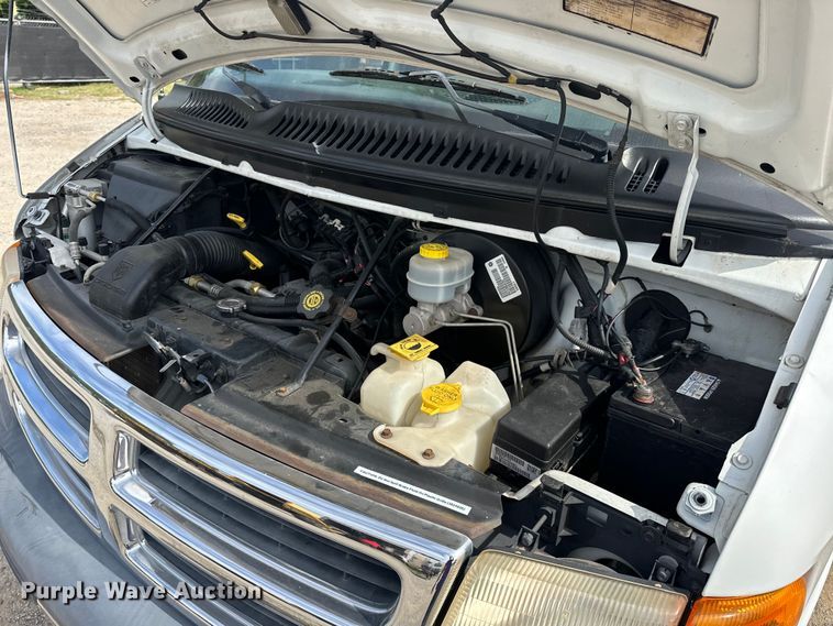 image for item NR9992 2002 Dodge  Ram Wagon B3500 van