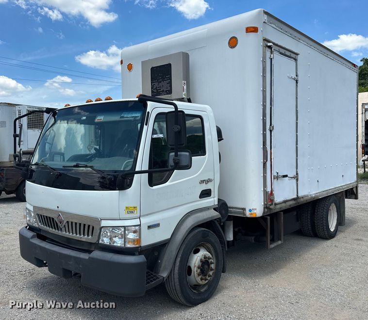 image for item NR9997 2009 International  CF600 paper shredder truck 