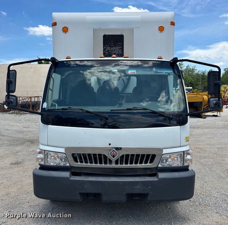 image for item NR9997 2009 International  CF600 paper shredder truck 