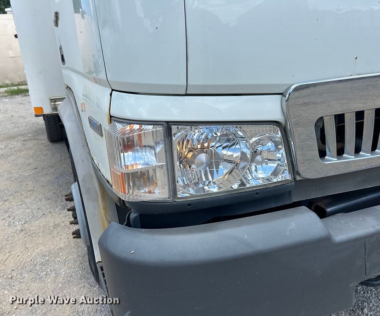 image for item NR9997 2009 International  CF600 paper shredder truck 