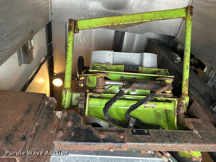 image for item NR9997 2009 International  CF600 paper shredder truck 