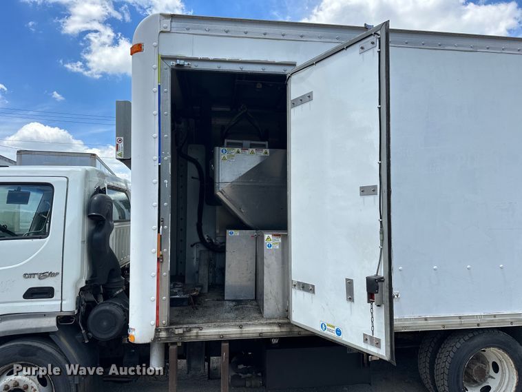 image for item NR9997 2009 International  CF600 paper shredder truck 