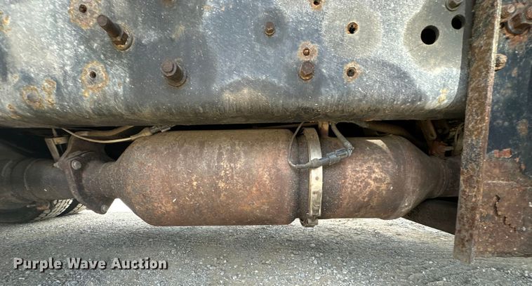 image for item NR9997 2009 International  CF600 paper shredder truck 