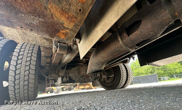 image for item NR9997 2009 International  CF600 paper shredder truck 