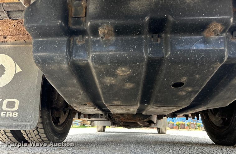 image for item NR9997 2009 International  CF600 paper shredder truck 