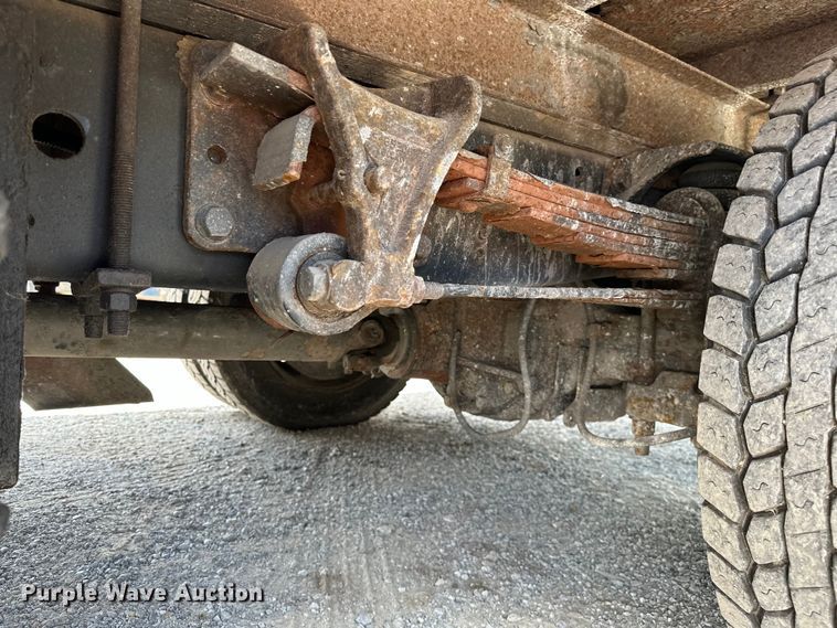 image for item NR9997 2009 International  CF600 paper shredder truck 