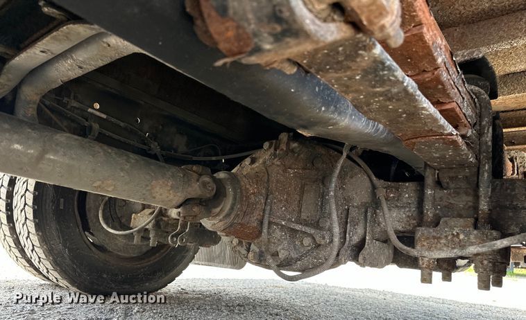 image for item NR9997 2009 International  CF600 paper shredder truck 