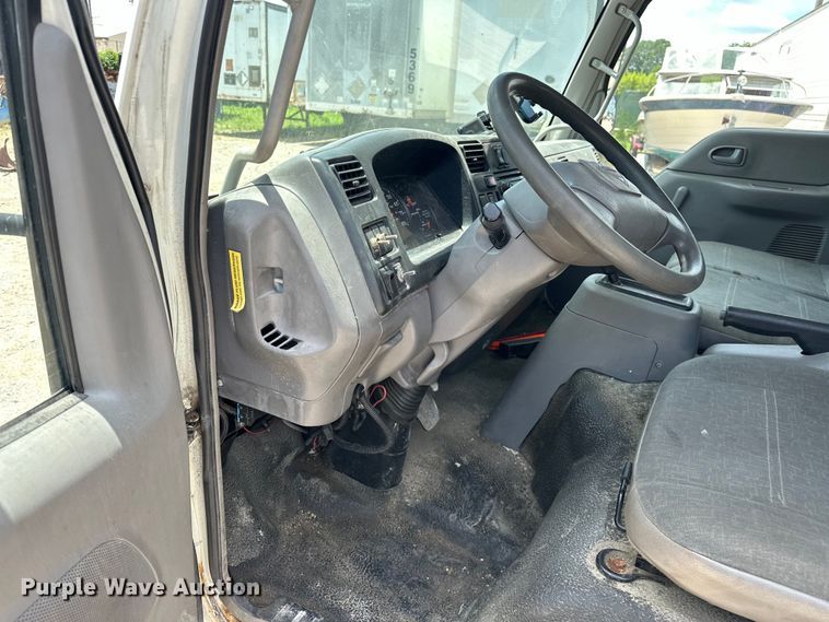 image for item NR9997 2009 International  CF600 paper shredder truck 