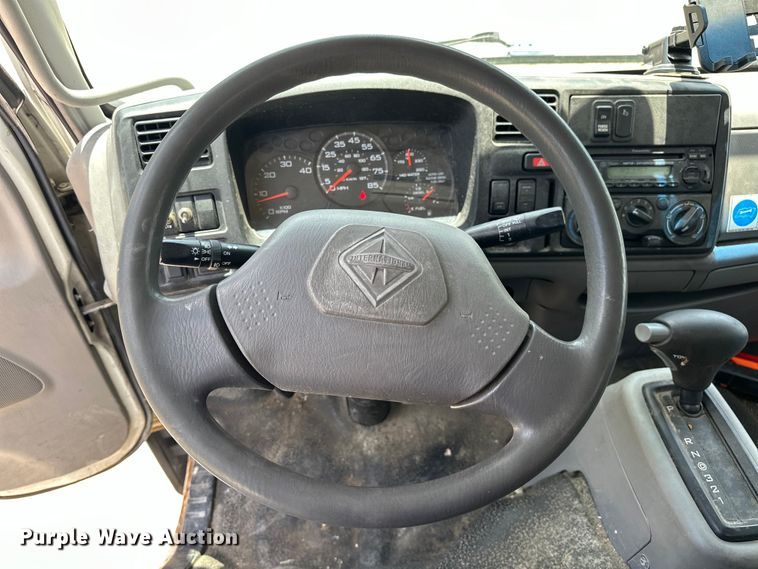 image for item NR9997 2009 International  CF600 paper shredder truck 