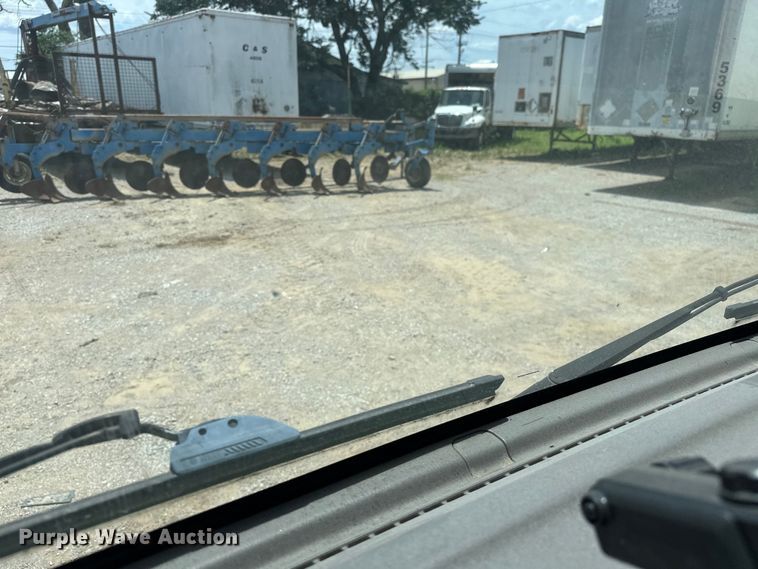 image for item NR9997 2009 International  CF600 paper shredder truck 