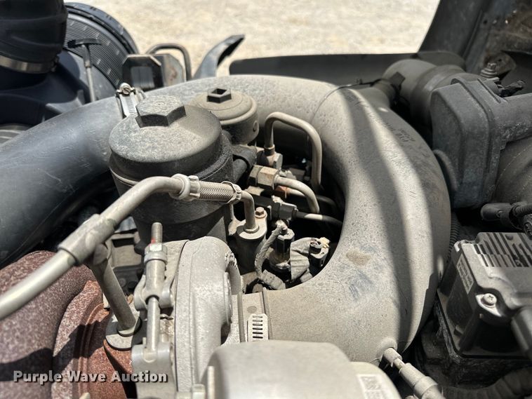 image for item NR9997 2009 International  CF600 paper shredder truck 