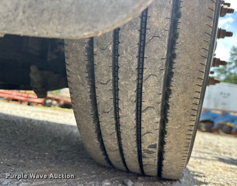 image for item NR9997 2009 International  CF600 paper shredder truck 