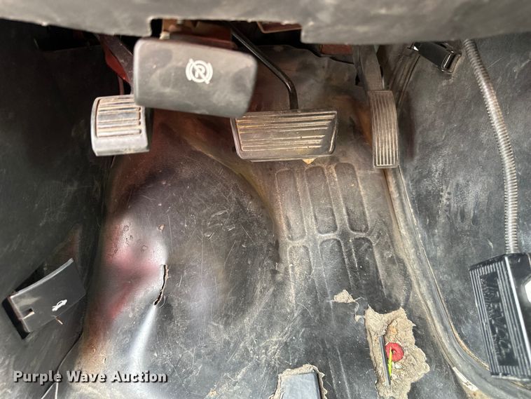 image for item NT9365 2015 GMC Savana G3500 delivery truck