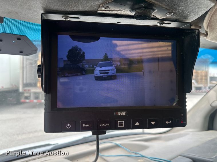 image for item NT9365 2015 GMC Savana G3500 delivery truck