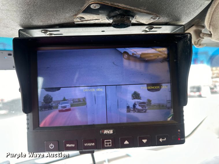 image for item NT9365 2015 GMC Savana G3500 delivery truck