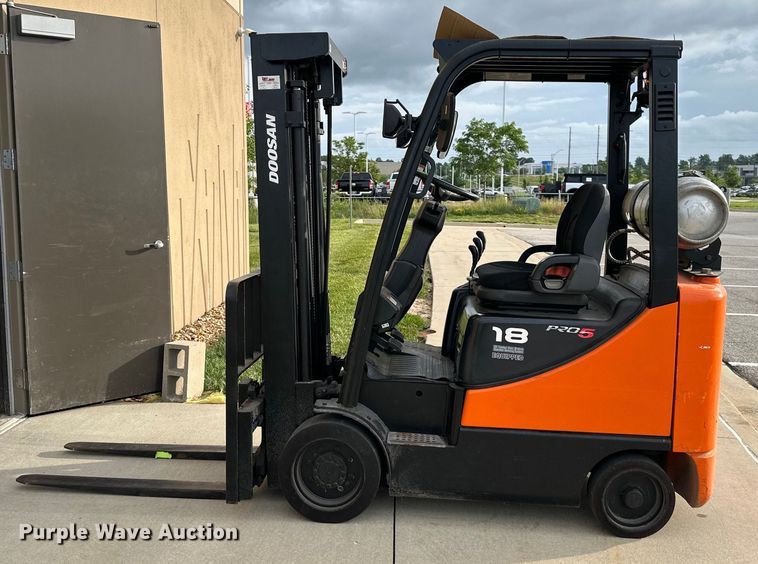 image for item NT9369 Doosan GC18S-5 forklift