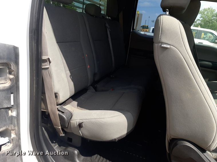 image for item NU9818 2019 Ford F250 Super Duty XL SuperCab pickup truck