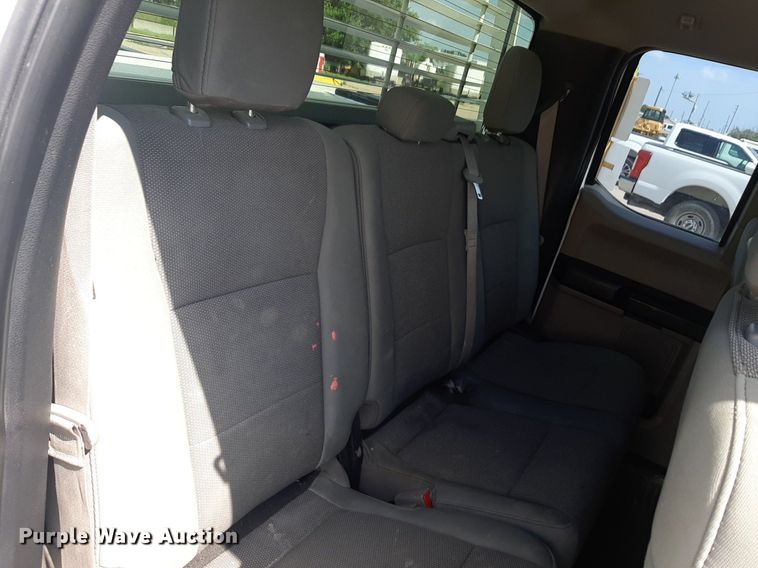 image for item NU9818 2019 Ford F250 Super Duty XL SuperCab pickup truck