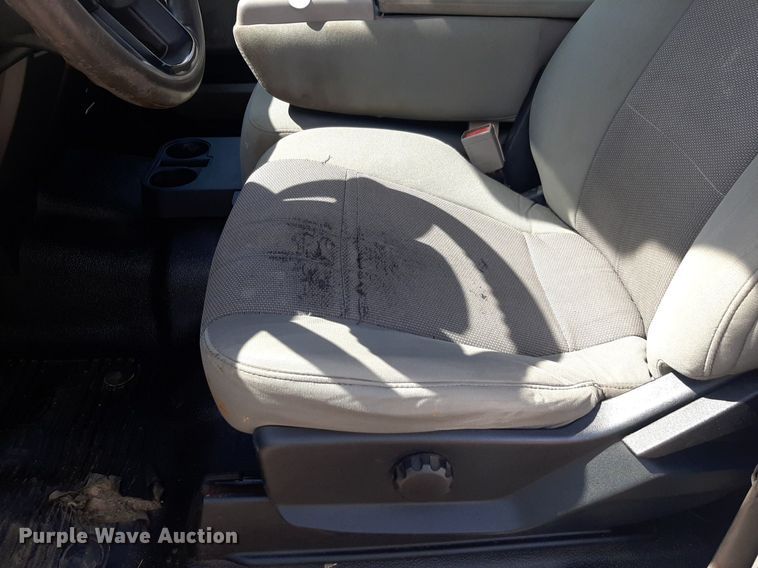 image for item NU9819 2018 Ford F250 Super Duty XL SuperCab pickup truck