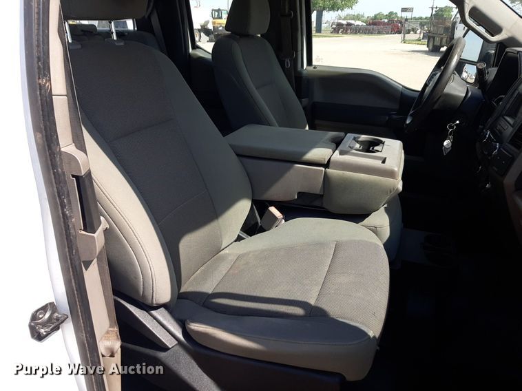 image for item NU9819 2018 Ford F250 Super Duty XL SuperCab pickup truck