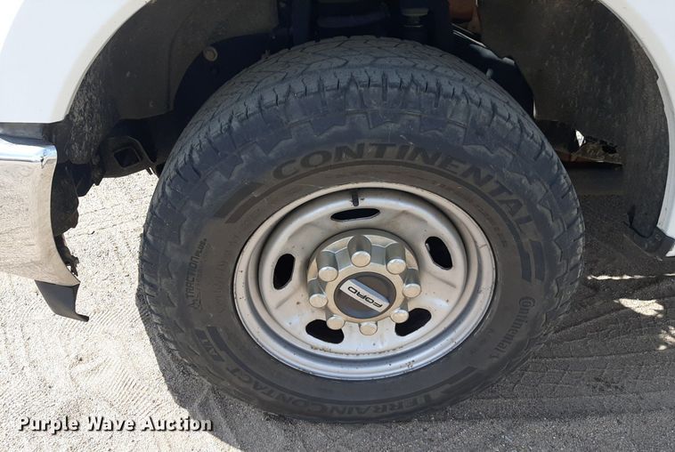 image for item NU9819 2018 Ford F250 Super Duty XL SuperCab pickup truck