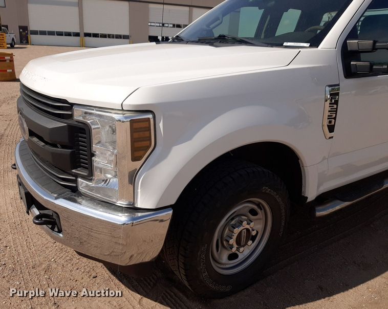 image for item NU9820 2018 Ford F250 Super Duty XL SuperCab pickup truck