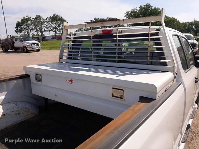 image for item NU9820 2018 Ford F250 Super Duty XL SuperCab pickup truck