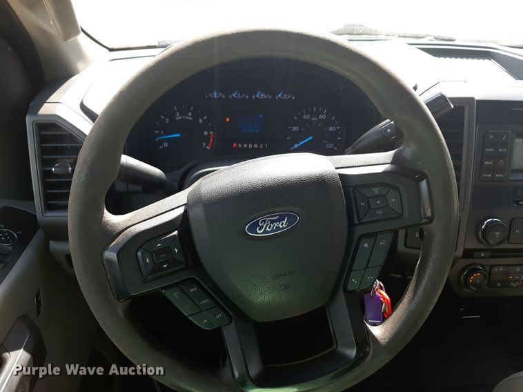 image for item NU9820 2018 Ford F250 Super Duty XL SuperCab pickup truck