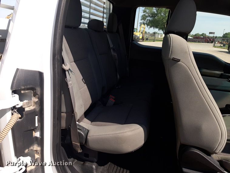 image for item NU9820 2018 Ford F250 Super Duty XL SuperCab pickup truck