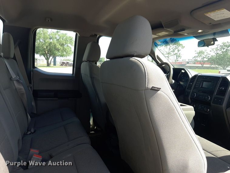 image for item NU9820 2018 Ford F250 Super Duty XL SuperCab pickup truck