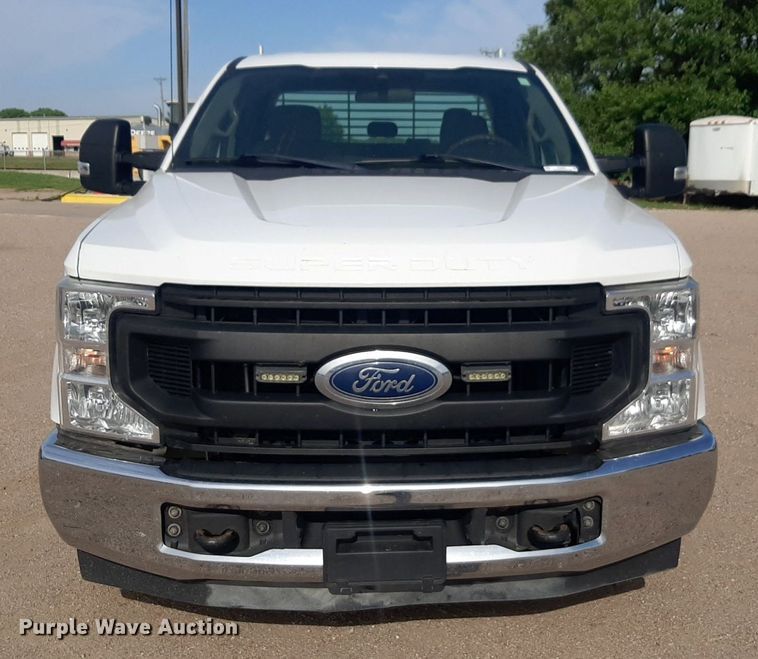 image for item NU9822 2020 Ford F250 Super Duty XL SuperCab pickup truck