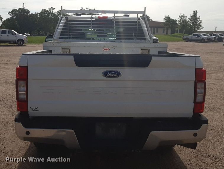 image for item NU9822 2020 Ford F250 Super Duty XL SuperCab pickup truck